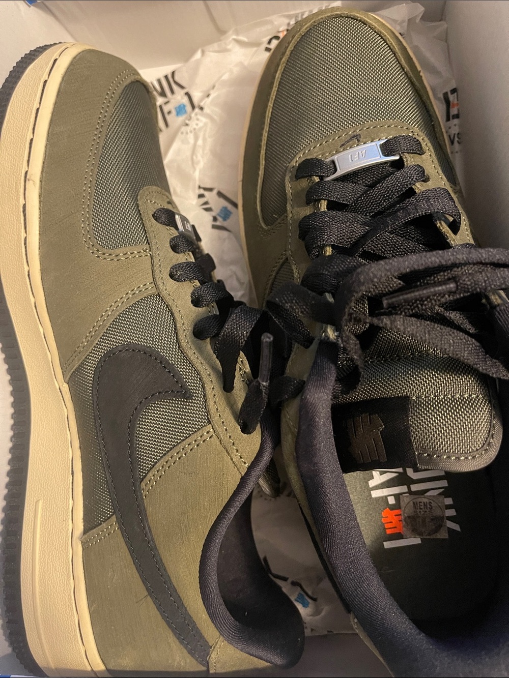 Air Force 1 Low SP Sneakers — Green cargo khaki/ with Black Swoosh